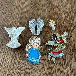 Angel Brooch Set